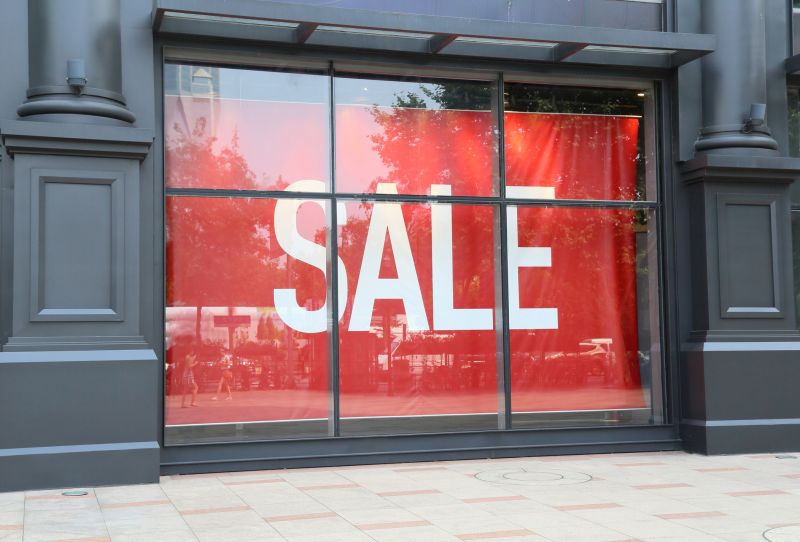 Discount Signage at a Roofing Company